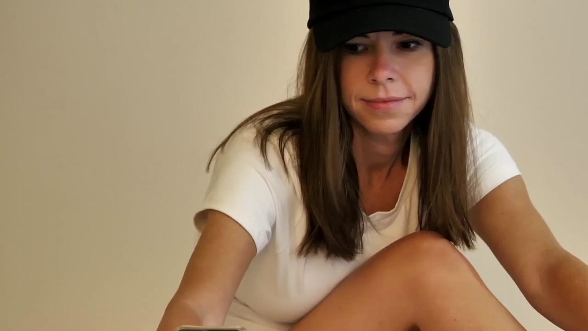 Gallery image thumbnail from KATEELIFE's myfreecams stream on, 09/30/2024, 20:00 image 13 of 20