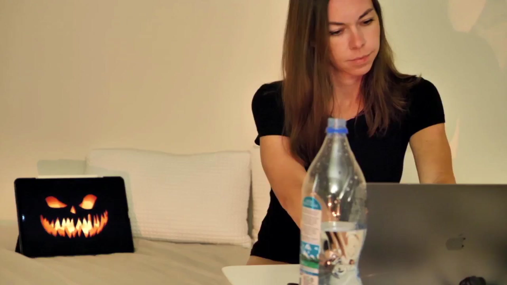 Gallery image thumbnail from KATEELIFE's myfreecams stream on, 10/27/2024, 24:36 image 11 of 20