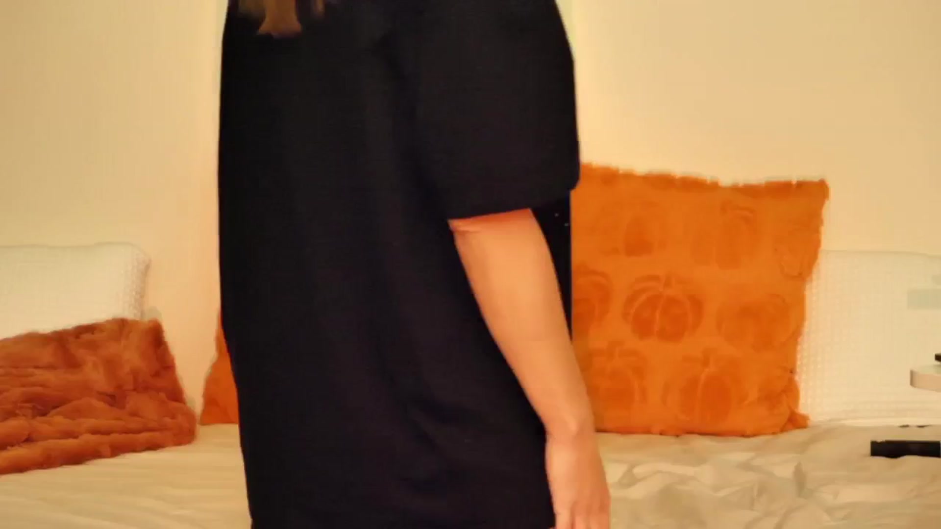 Gallery image thumbnail from KATEELIFE's myfreecams stream on, 11/10/2024, 06:39 image 13 of 20