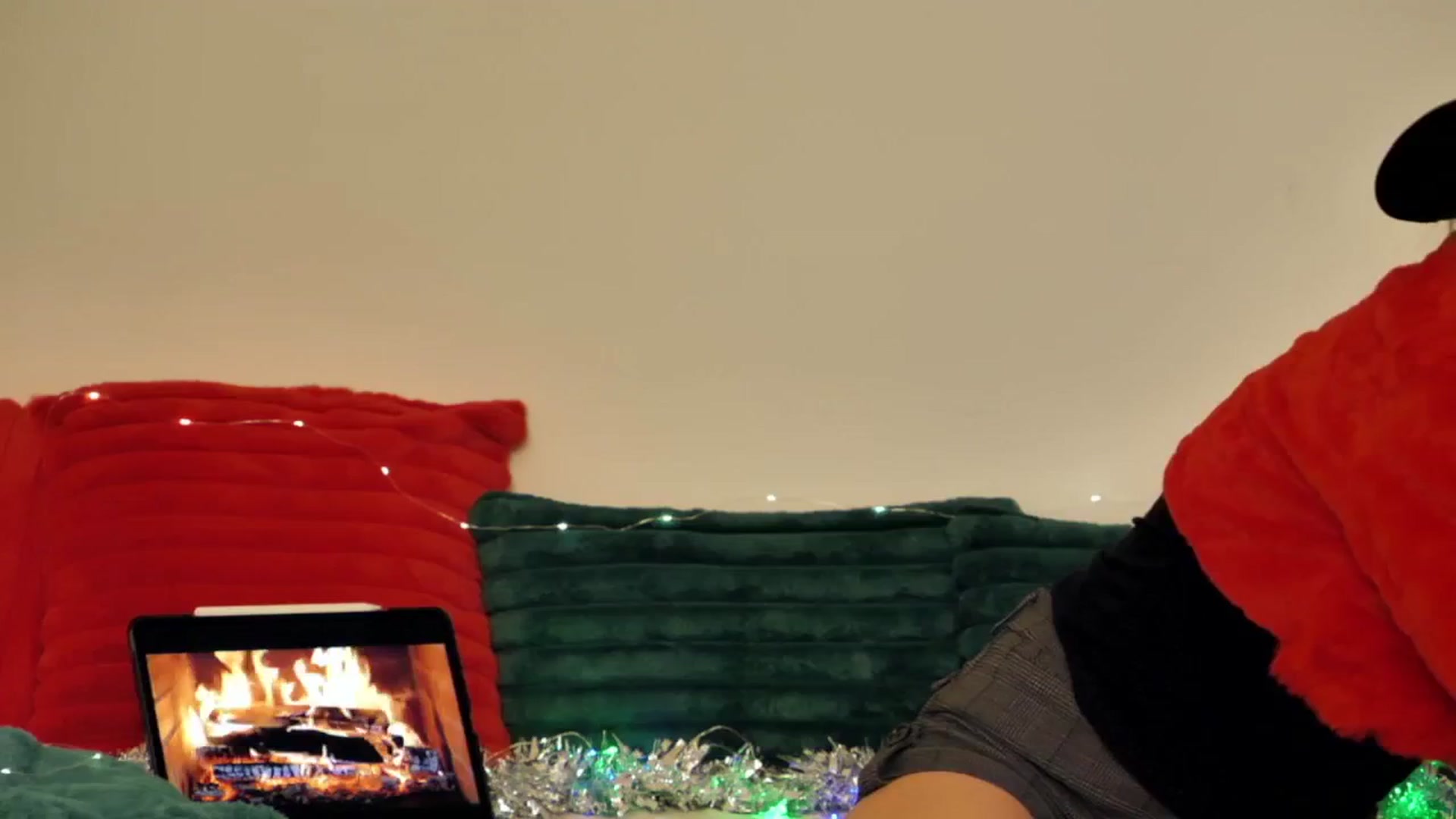 Gallery image thumbnail from KATEELIFE's myfreecams stream on, 12/25/2024, 07:13 image 4 of 20