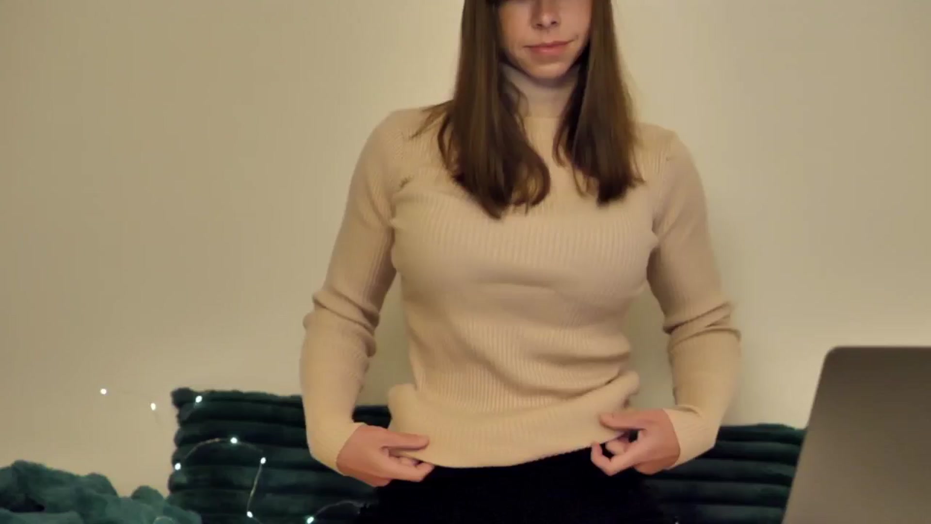 Gallery image thumbnail from KATEELIFE's myfreecams stream on, 12/29/2024, 03:30 image 19 of 20