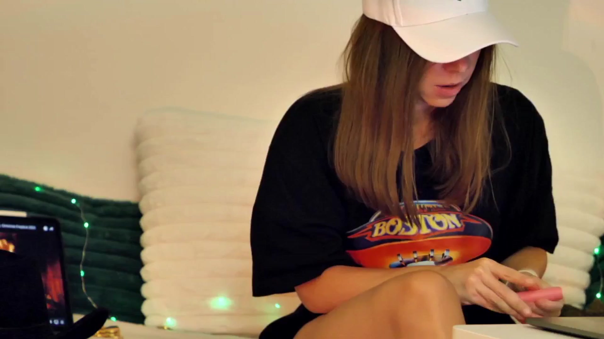Gallery image thumbnail from KATEELIFE's myfreecams stream on, 03/16/2025, 07:14 image 1 of 20