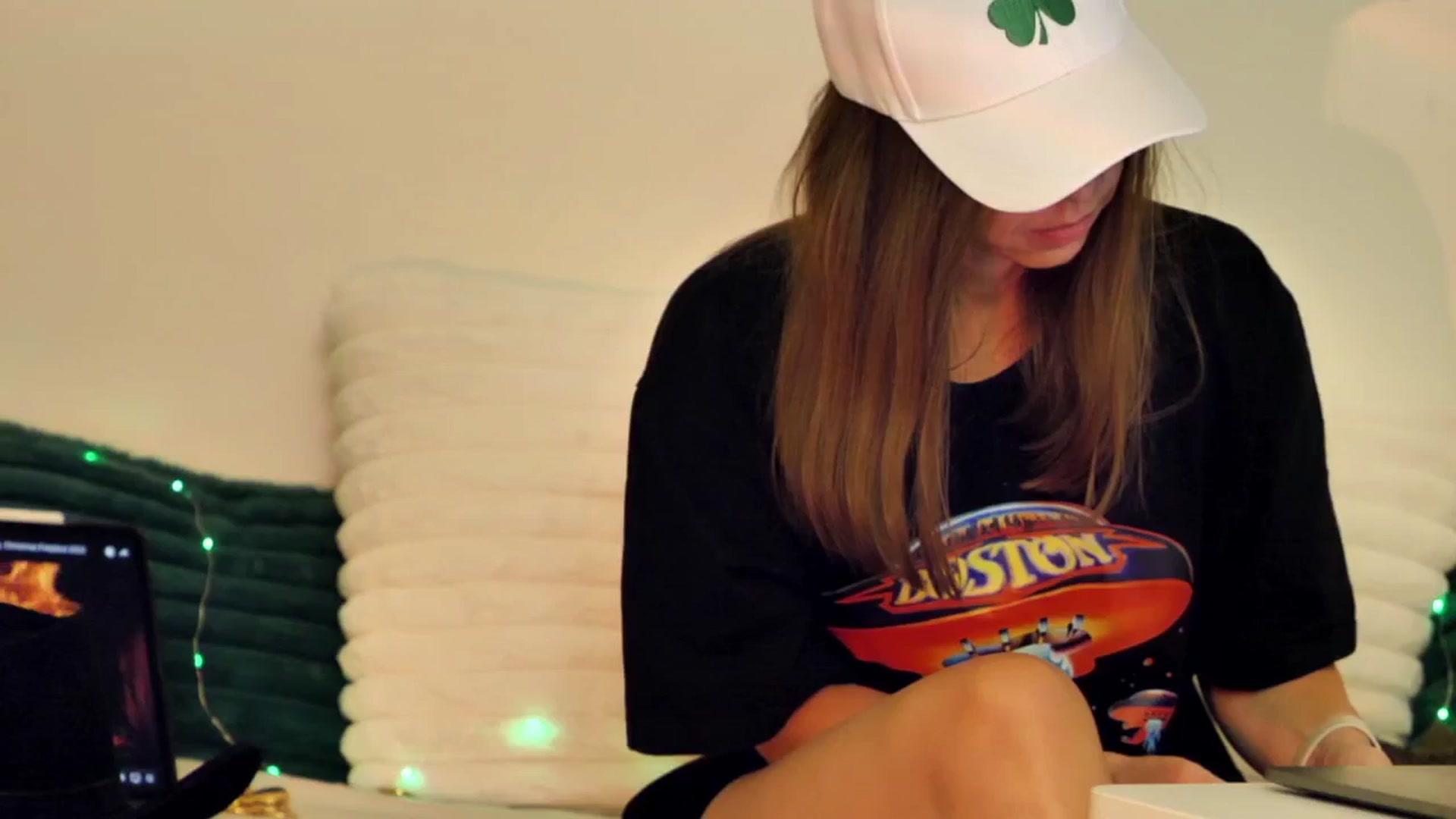 Gallery image thumbnail from KATEELIFE's myfreecams stream on, 03/16/2025, 07:14 image 2 of 20
