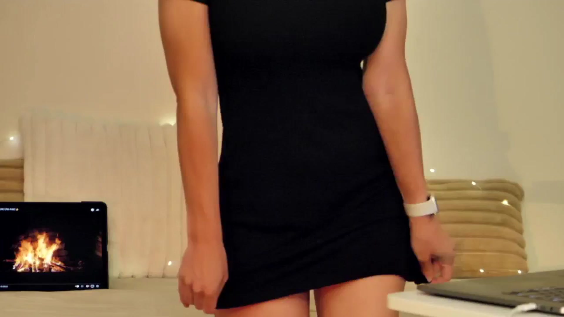 Gallery image thumbnail from KATEELIFE's myfreecams stream on, 03/30/2025, 01:38 image 16 of 20