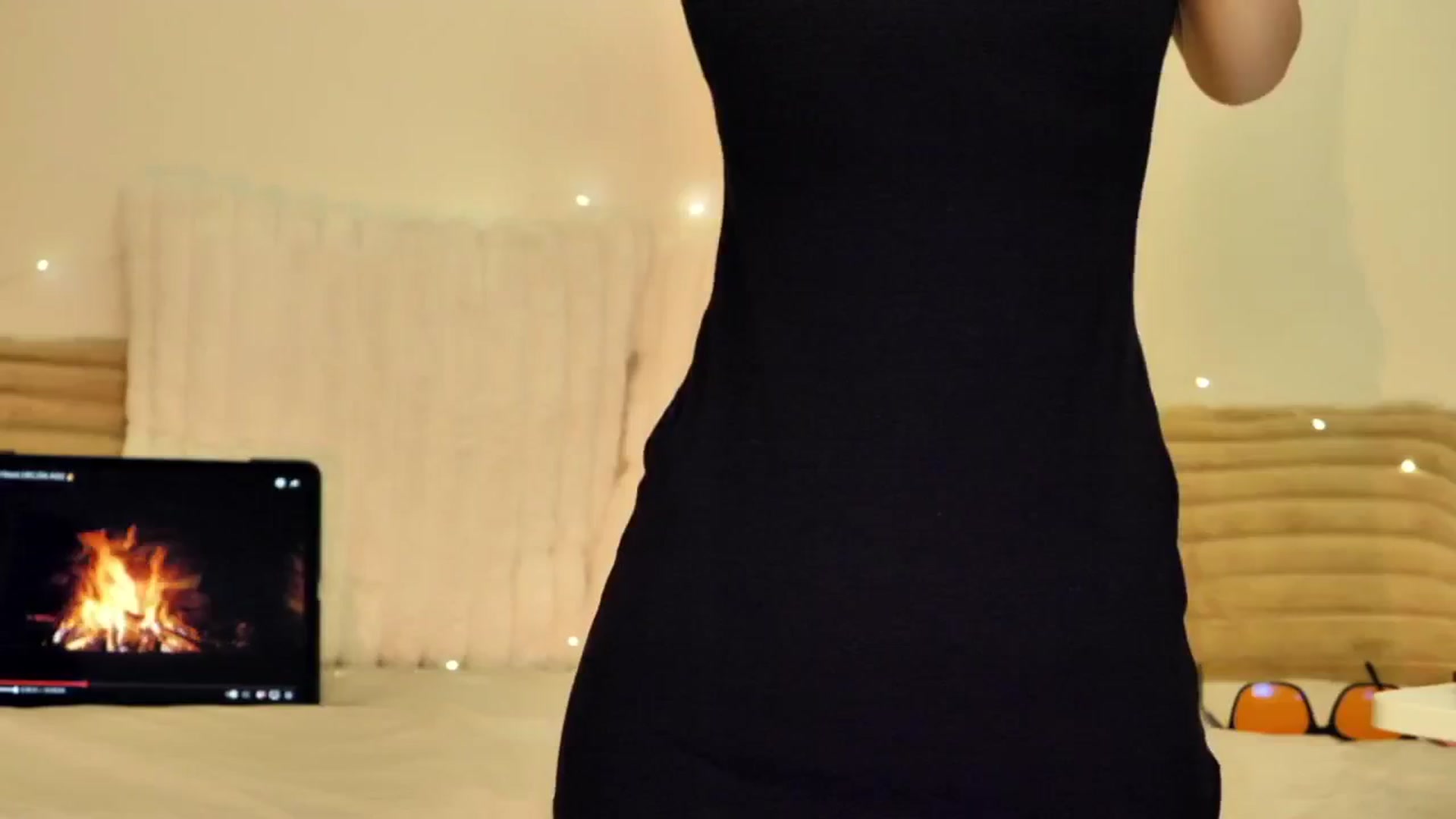 Gallery image thumbnail from KATEELIFE's myfreecams stream on, 03/30/2025, 04:54 image 16 of 20