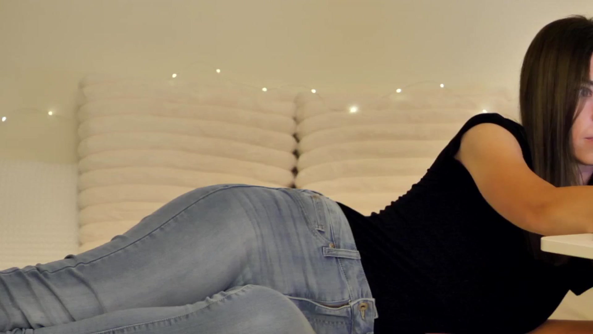 Gallery image thumbnail from KATEELIFE's myfreecams stream on, 05/15/2025, 05:11 image 4 of 20