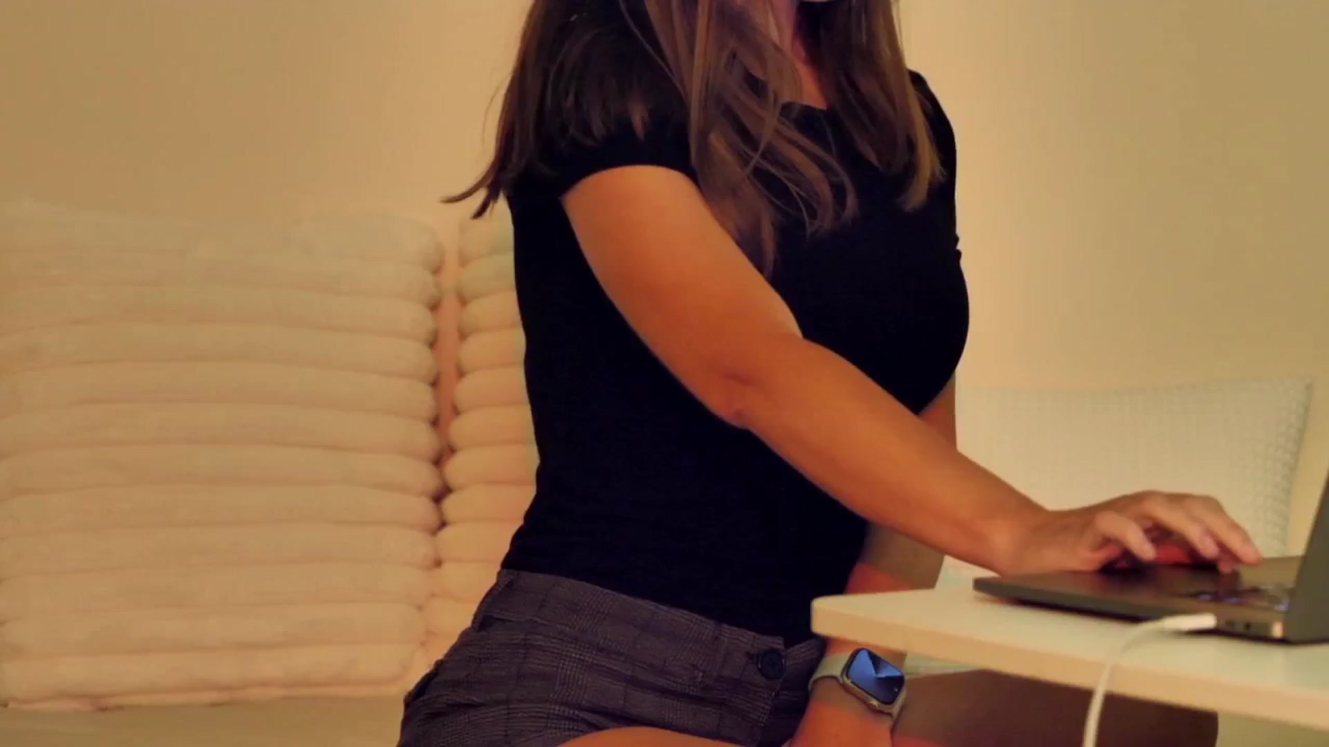 Gallery image thumbnail from KATEELIFE's myfreecams stream on, 07/08/2025, 02:59 image 2 of 20