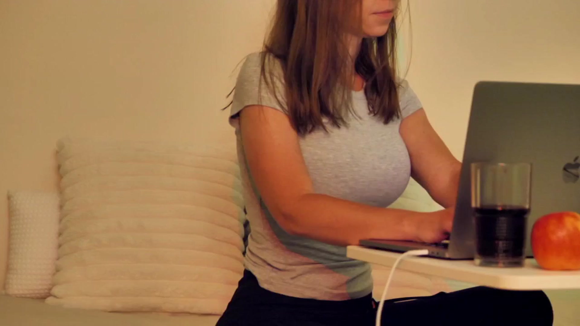 Gallery image thumbnail from KATEELIFE's myfreecams stream on, 09/27/2025, 04:01 image 20 of 20