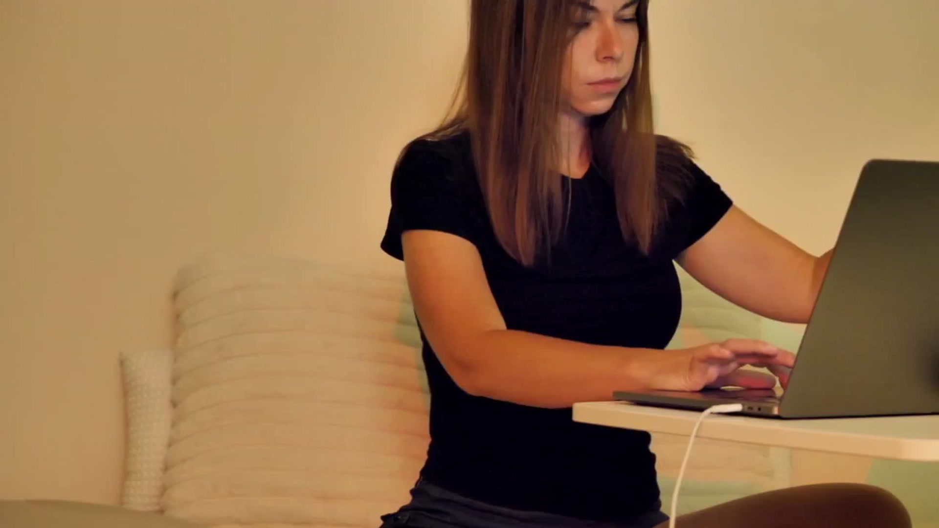 Gallery image thumbnail from KATEELIFE's myfreecams stream on, 10/09/2025, 05:03 image 16 of 20