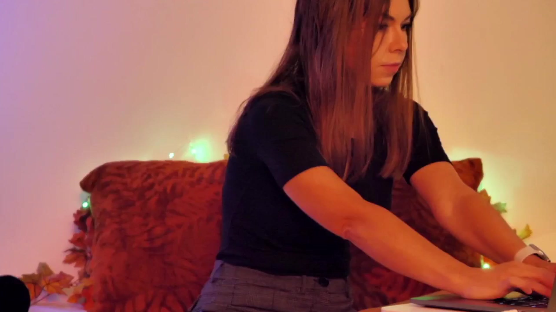Gallery image thumbnail from KATEELIFE's myfreecams stream on, 11/08/2025, 03:55 image 8 of 20