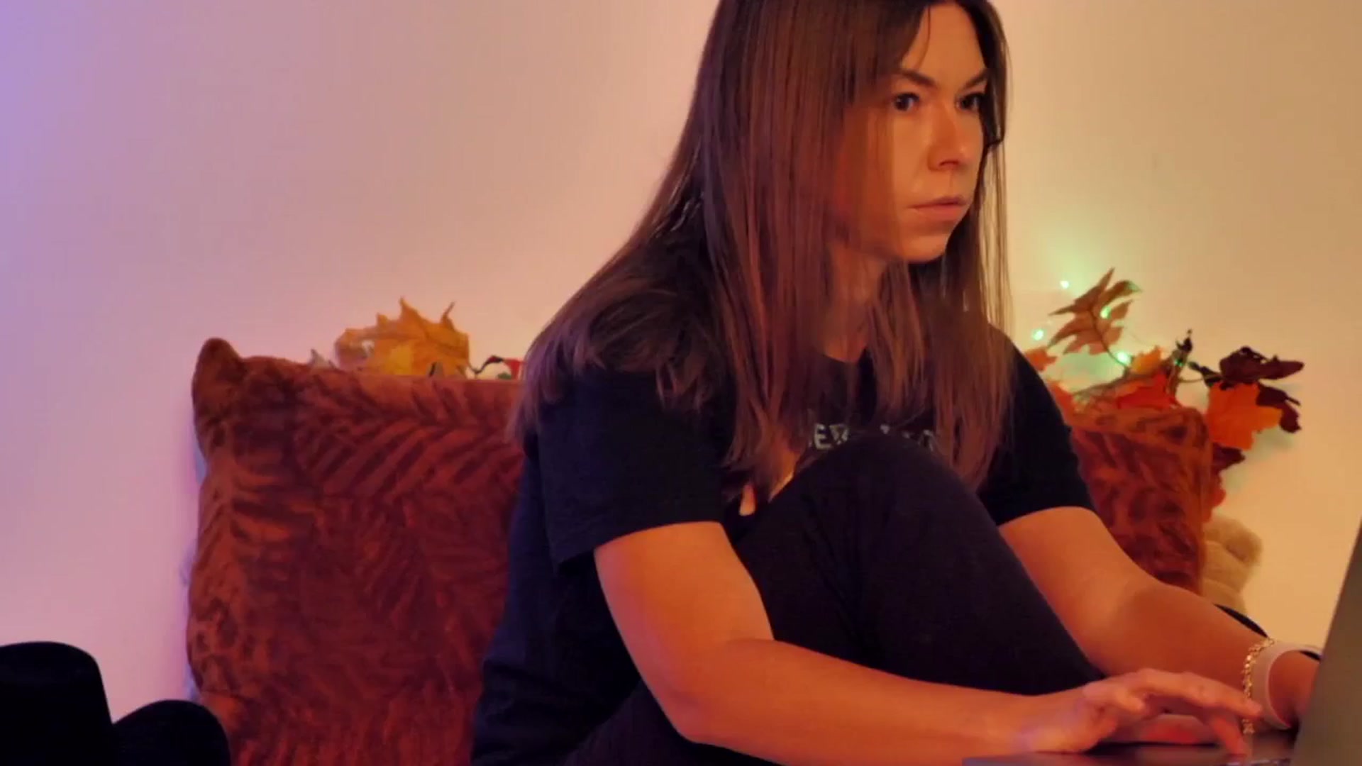 Gallery image thumbnail from KATEELIFE's myfreecams stream on, 11/10/2025, 04:35 image 12 of 20