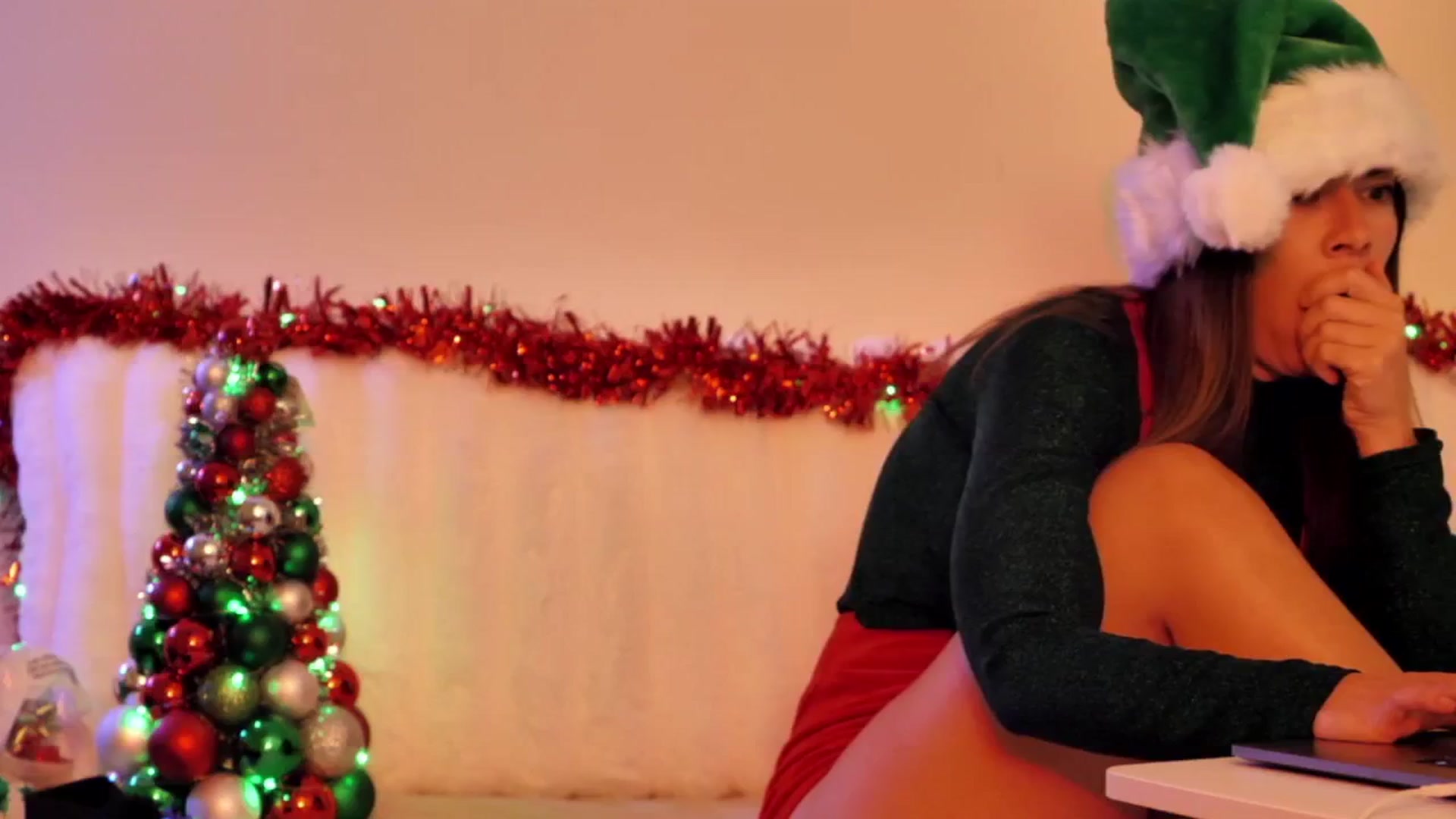 Gallery image thumbnail from KATEELIFE's myfreecams stream on, 12/26/2025, 09:36 image 12 of 20