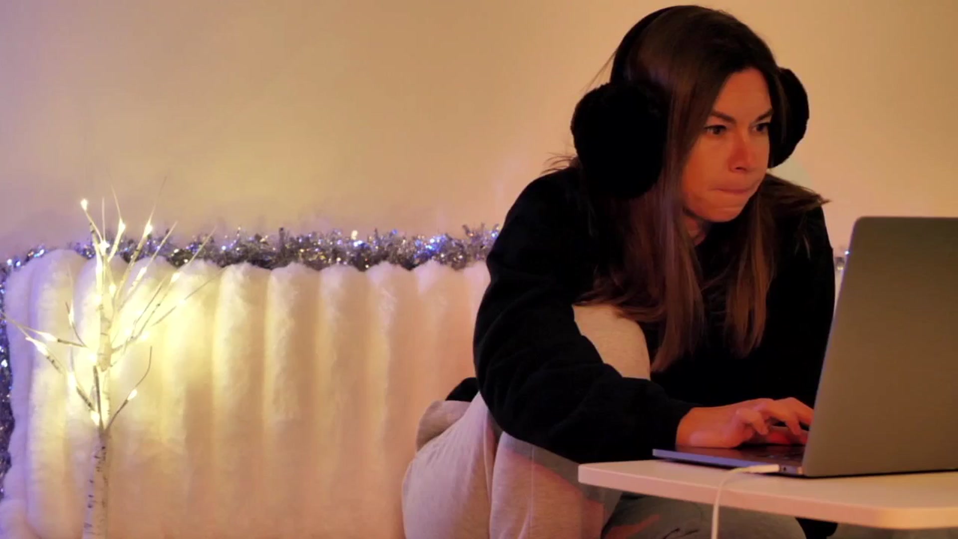 Gallery image thumbnail from KATEELIFE's myfreecams stream on, 01/02/2026, 05:16 image 1 of 20