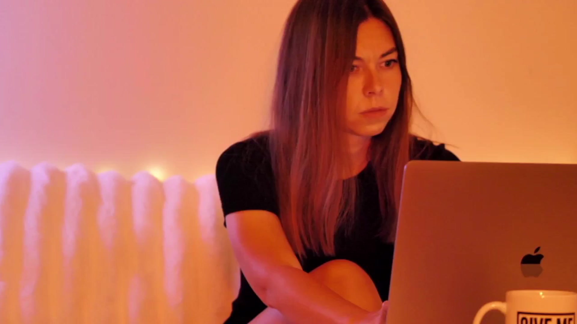 Gallery image thumbnail from KATEELIFE's myfreecams stream on, 04/12/2026, 04:32 image 13 of 20
