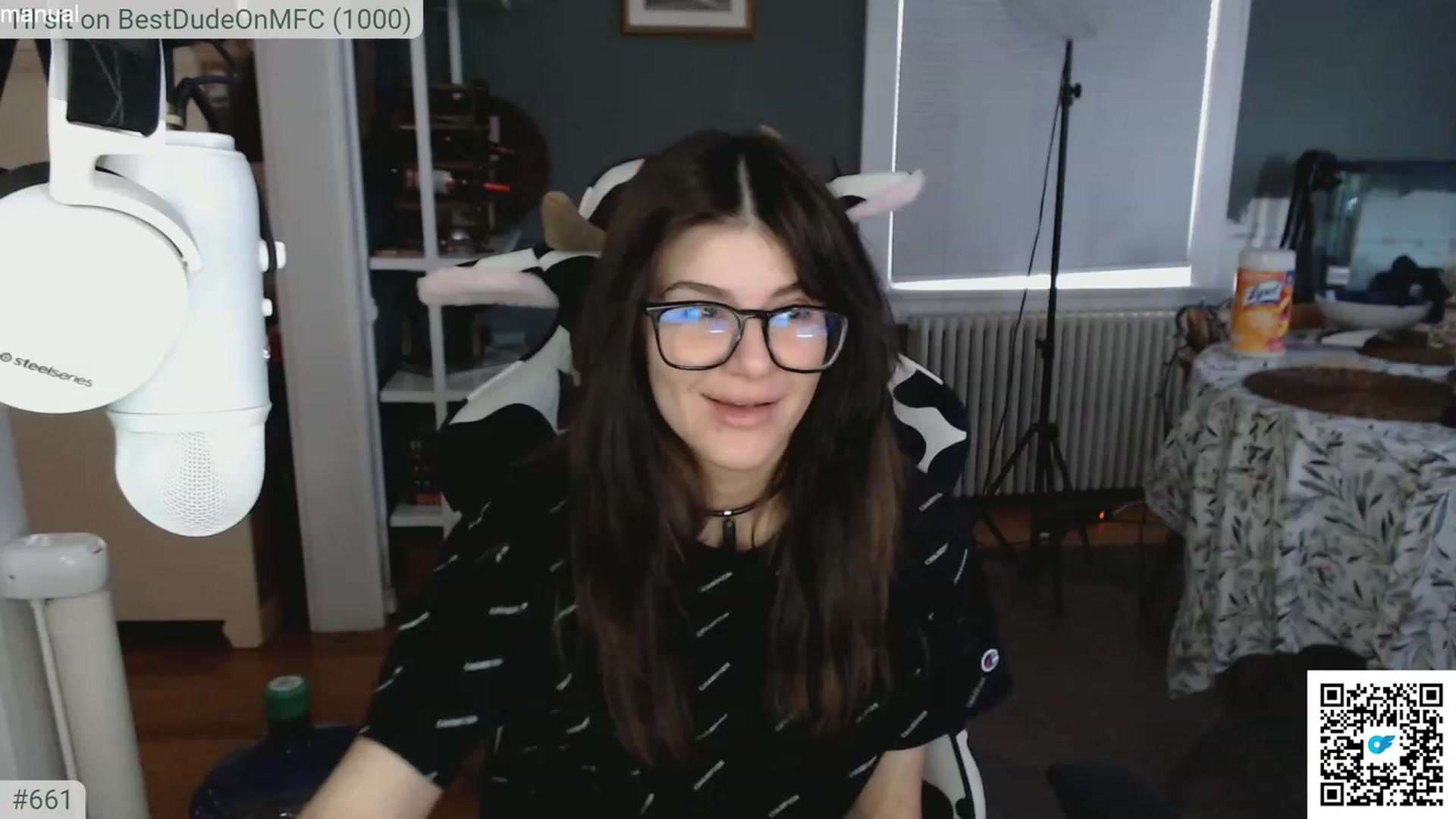 Gallery image thumbnail from KEWuwu's myfreecams stream on, 11/18/2023, 21:26 image 19 of 20
