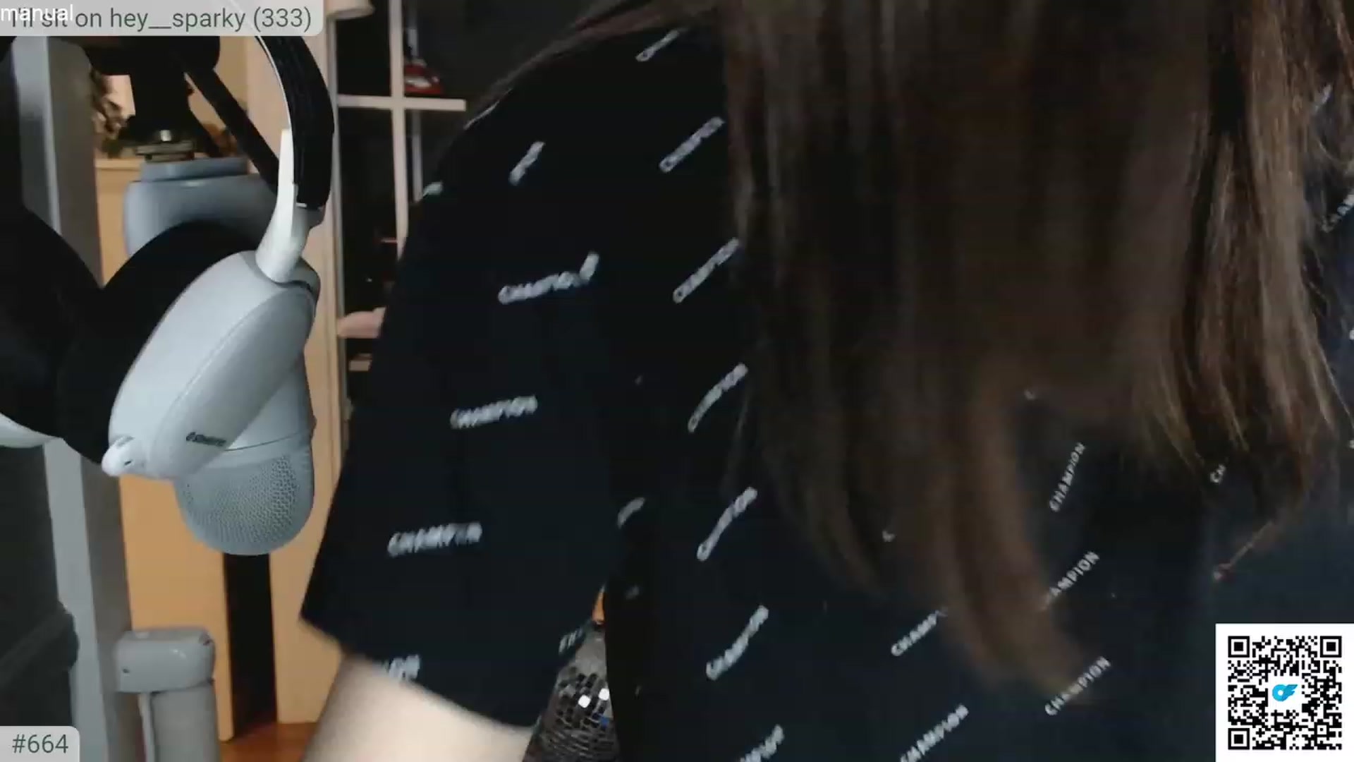 Gallery image thumbnail from KEWuwu's myfreecams stream on, 11/19/2023, 01:20 image 19 of 20
