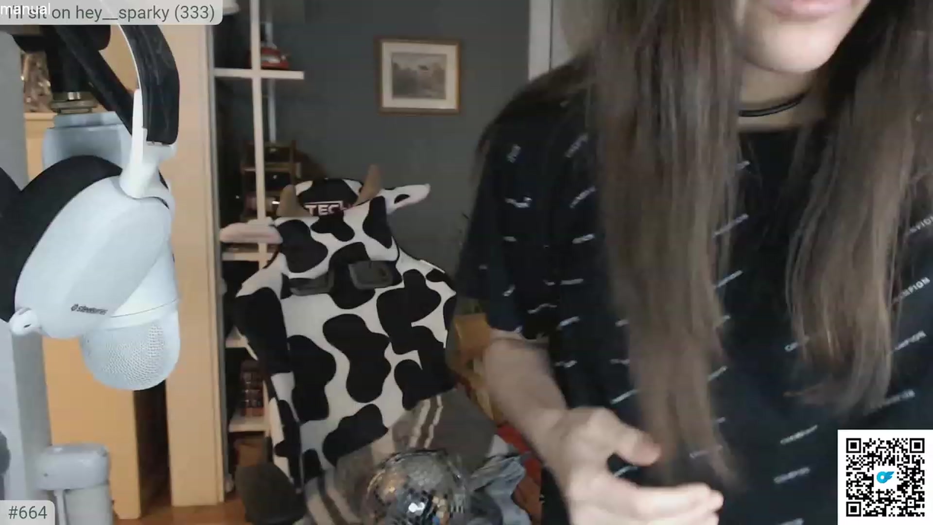 Gallery image thumbnail from KEWuwu's myfreecams stream on, 11/19/2023, 01:20 image 12 of 20