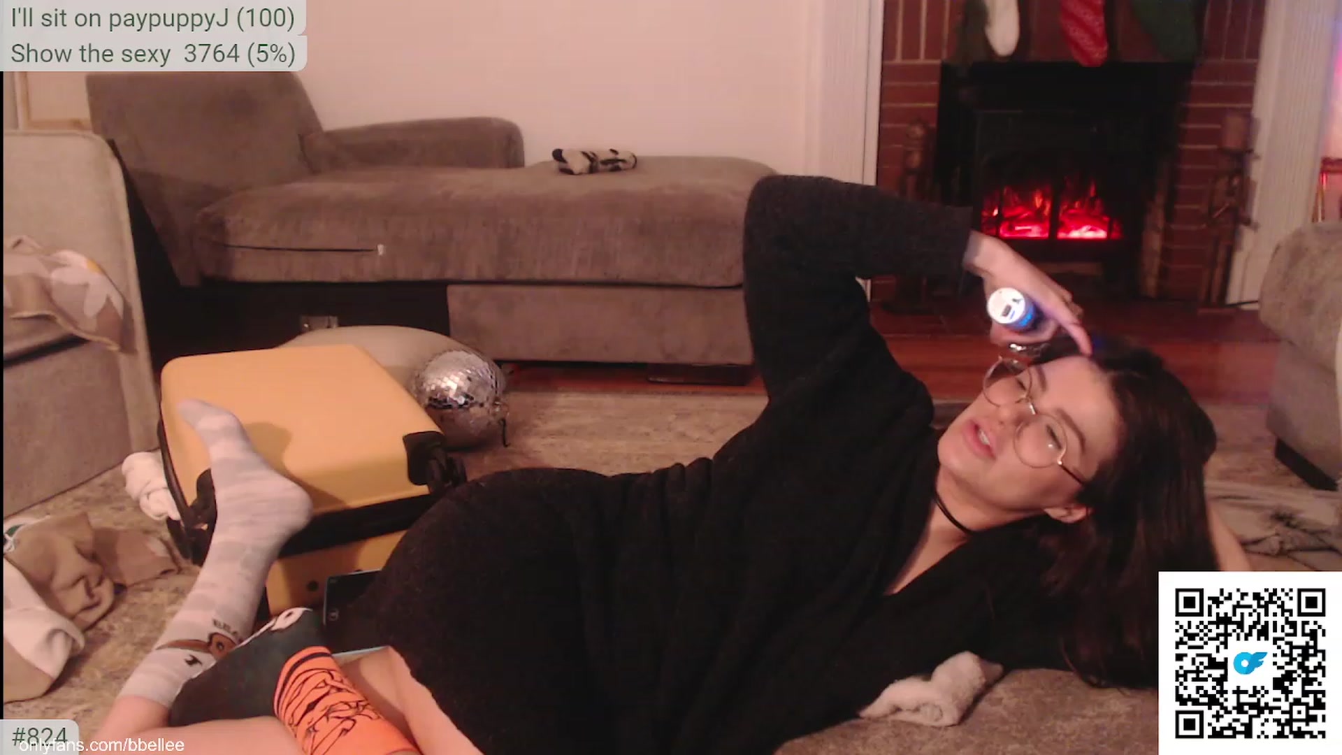 Gallery image thumbnail from KEWuwu's myfreecams stream on, 11/26/2023, 01:18 image 6 of 20