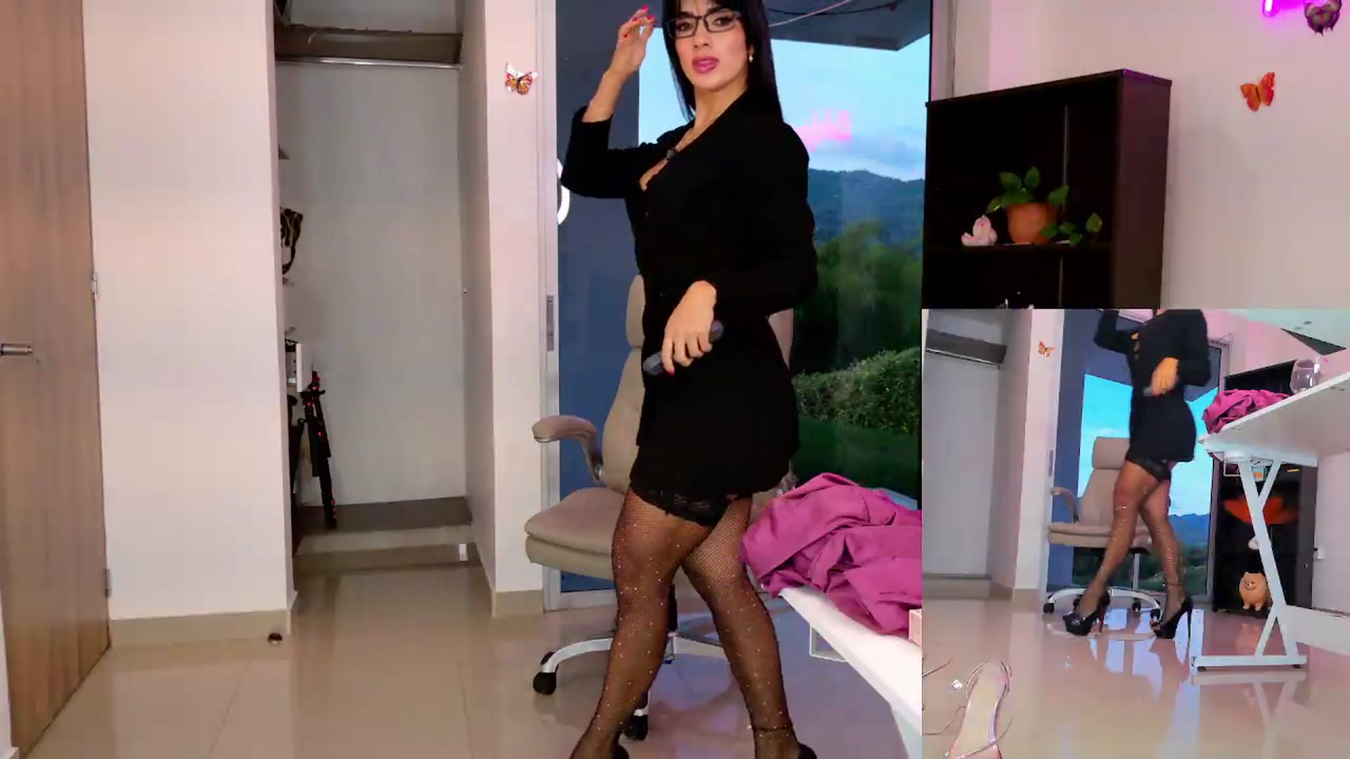 Gallery image thumbnail from KIMBERLY___'s myfreecams stream on, 05/06/2026, 23:32 image 8 of 20