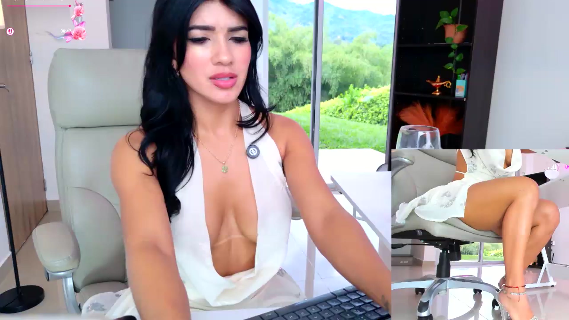 Gallery image thumbnail from KIMBERLY___'s myfreecams stream on, 05/28/2026, 20:19 image 18 of 20