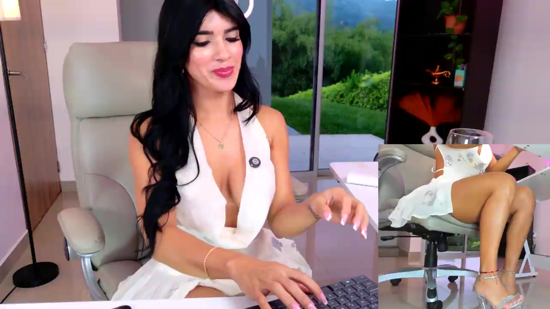 Gallery image thumbnail from KIMBERLY___'s myfreecams stream on, 05/28/2026, 23:03 image 11 of 20