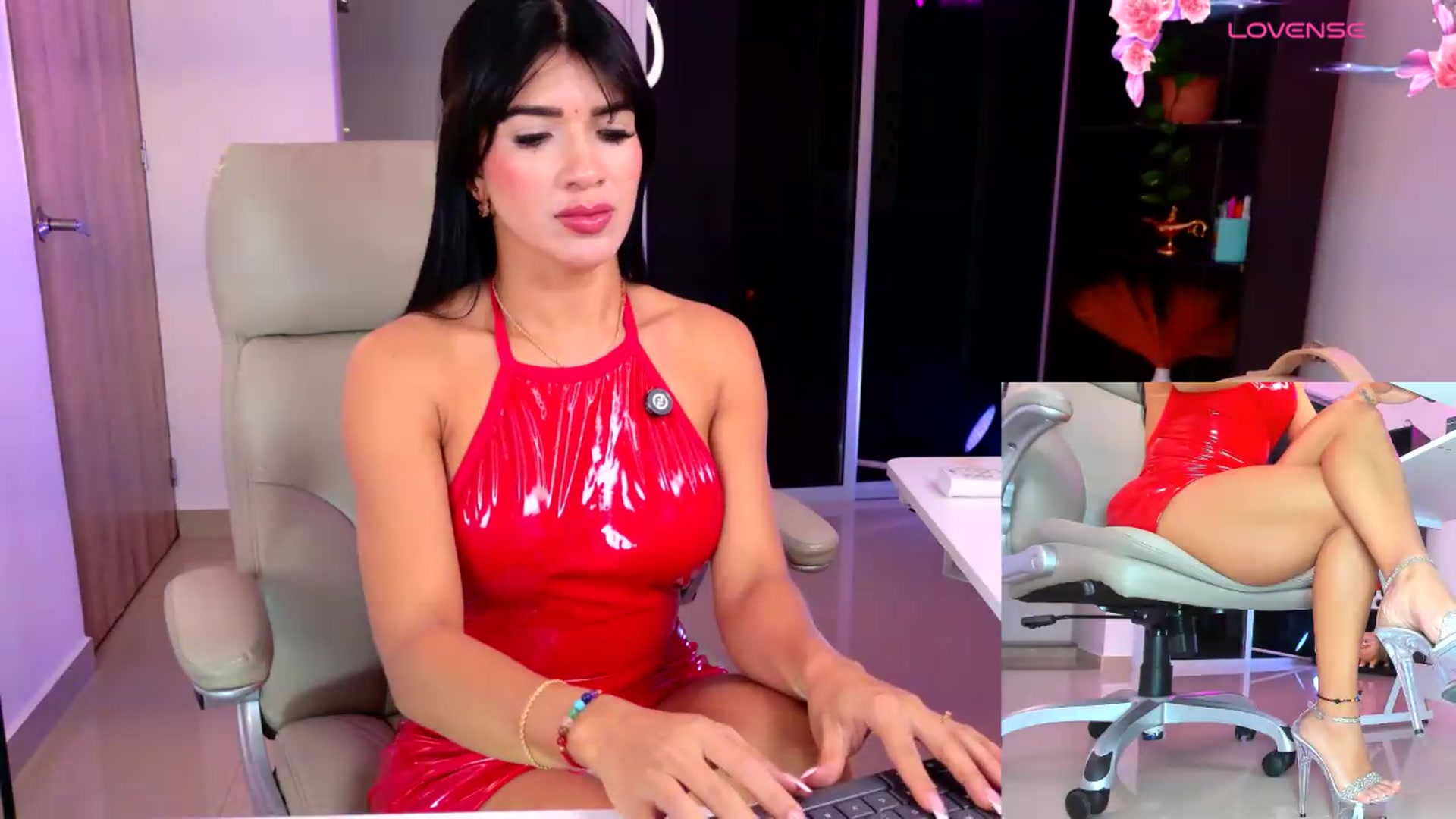 Gallery image thumbnail from KIMBERLY___'s myfreecams stream on, 06/02/2026, 01:06 image 7 of 20