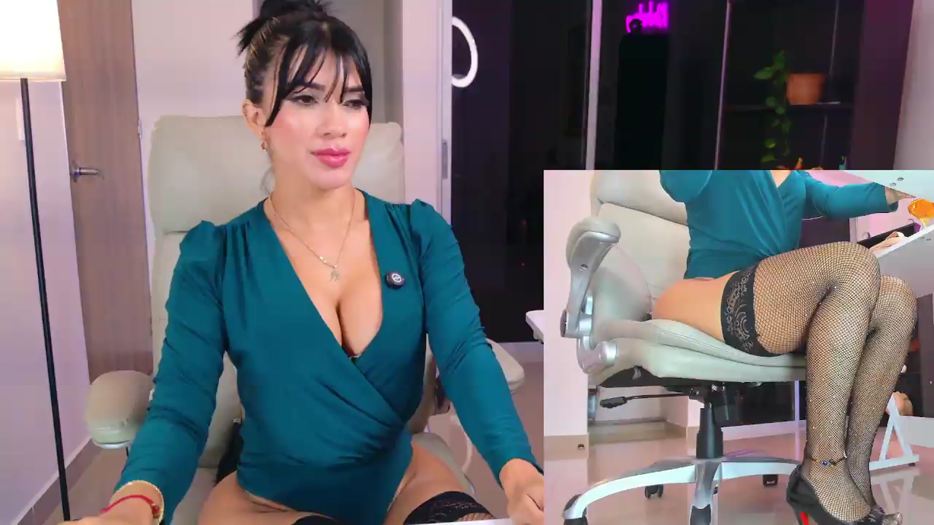 Gallery image thumbnail from KIMBERLY___'s myfreecams stream on, 06/03/2026, 23:46 image 8 of 20