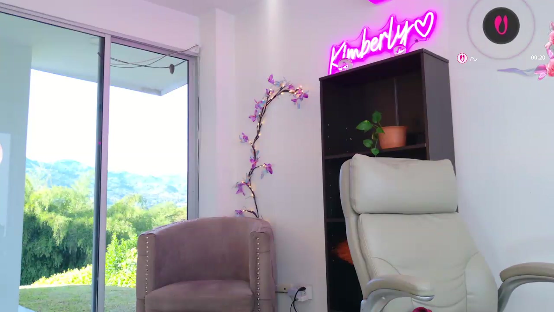 Gallery image thumbnail from KIMBERLY___'s myfreecams stream on, 06/13/2026, 24:32 image 3 of 20