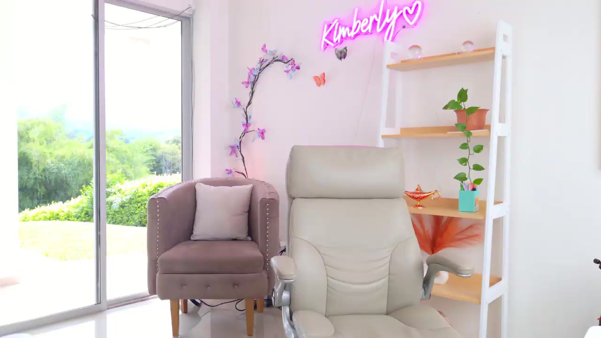 Gallery image thumbnail from KIMBERLY___'s myfreecams stream on, 06/14/2026, 15:16 image 1 of 20