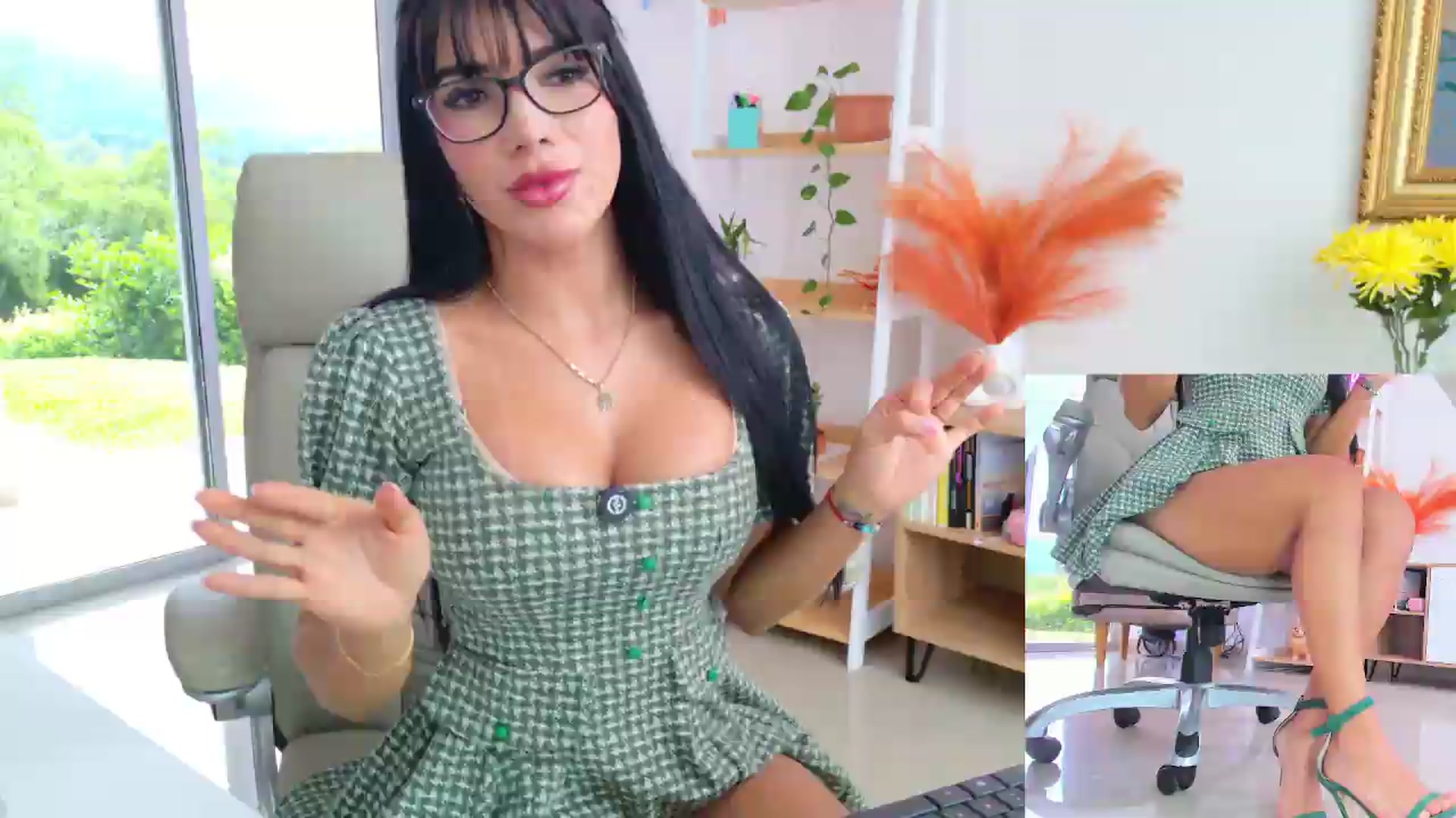 Gallery image thumbnail from KIMBERLY___'s myfreecams stream on, 07/11/2026, 15:45 image 4 of 20