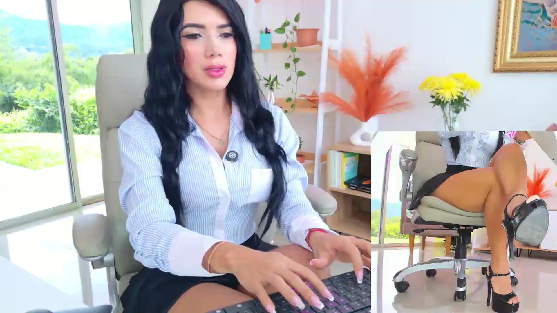 Gallery image thumbnail from KIMBERLY___'s myfreecams stream on, 07/20/2026, 18:41 image 2 of 20