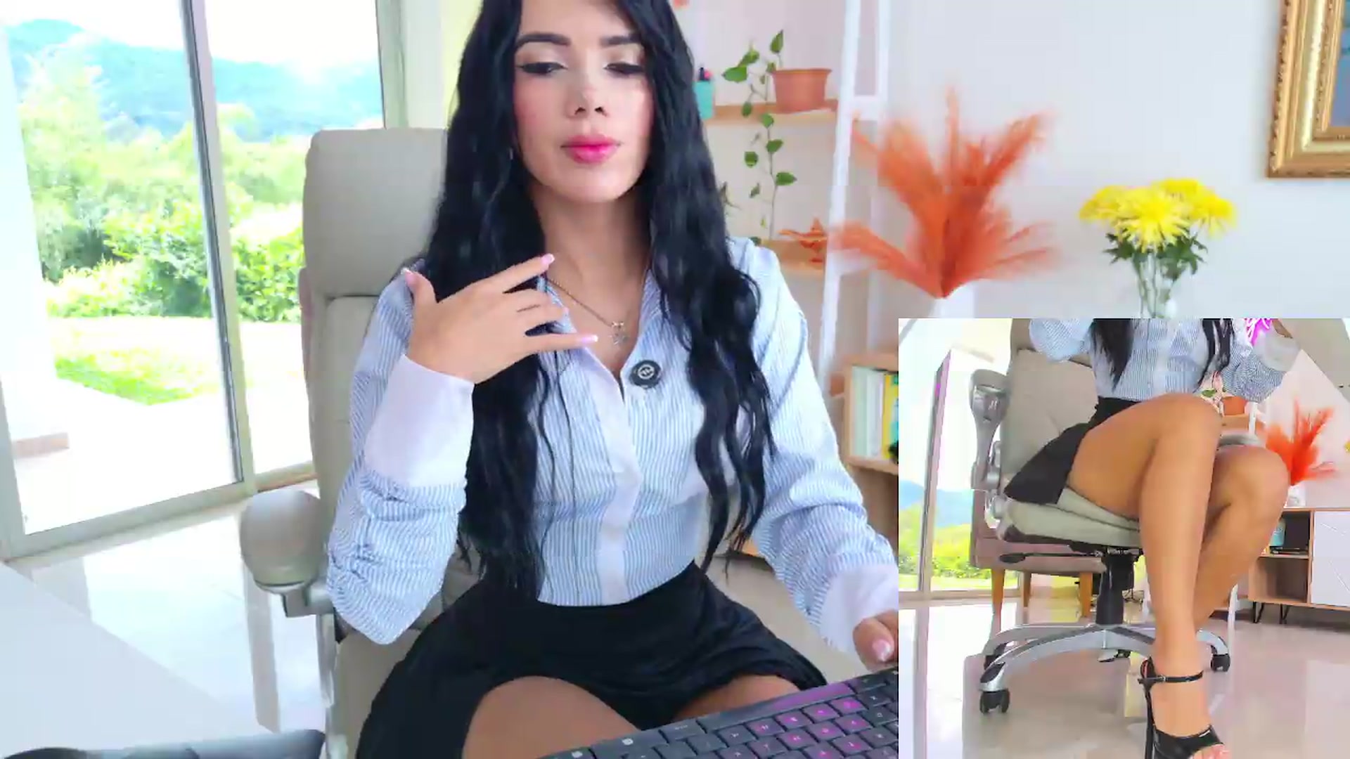 Gallery image thumbnail from KIMBERLY___'s myfreecams stream on, 07/20/2026, 18:41 image 5 of 20