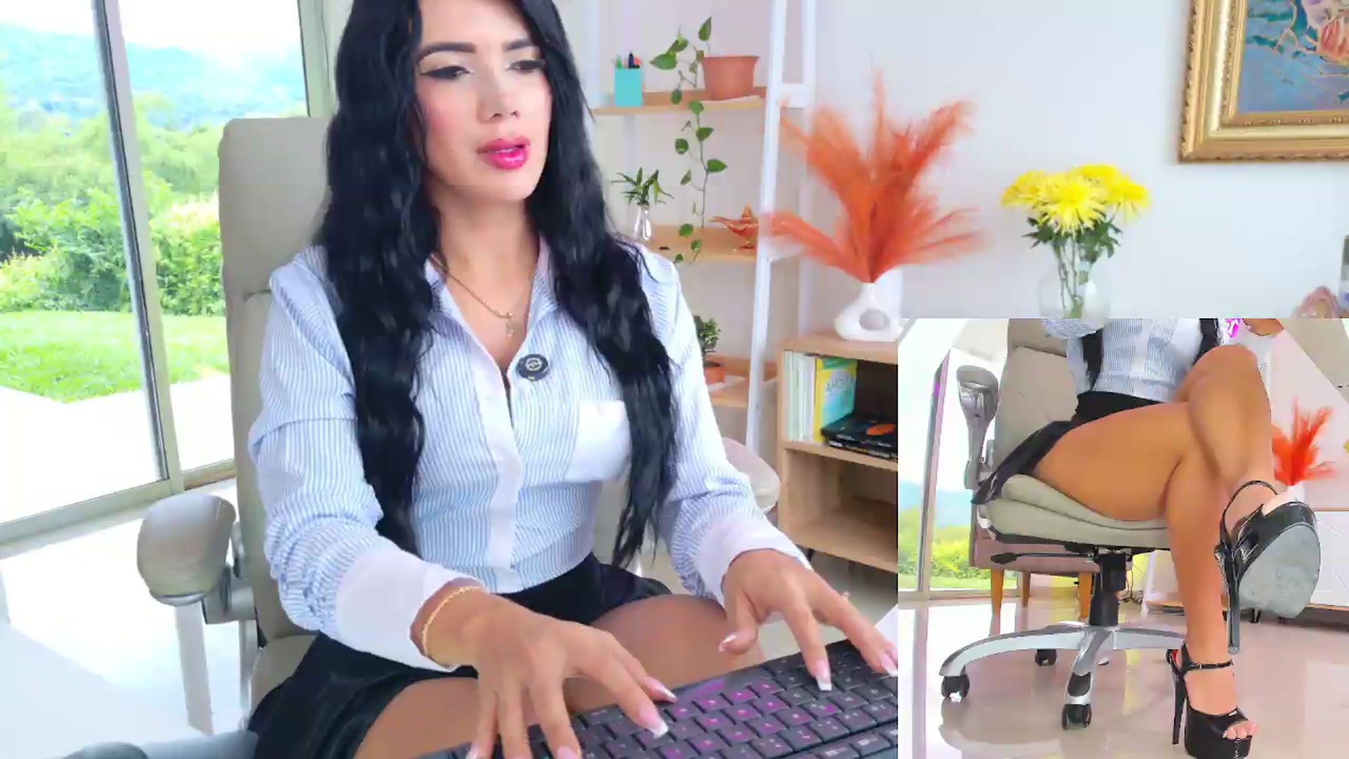 Gallery image thumbnail from KIMBERLY___'s myfreecams stream on, 07/20/2026, 18:41 image 10 of 20