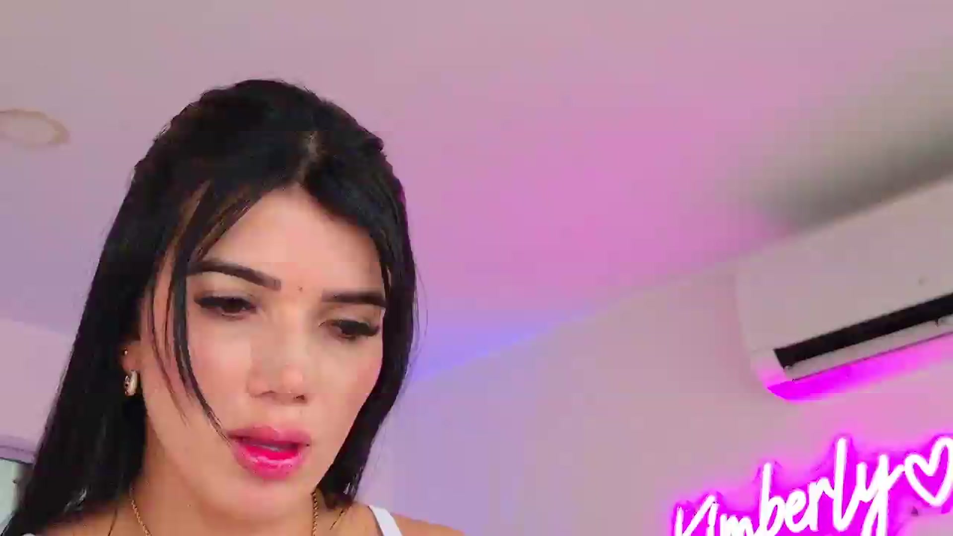 Gallery image thumbnail from KIMBERLY___'s myfreecams stream on, 07/26/2026, 18:51 image 19 of 20