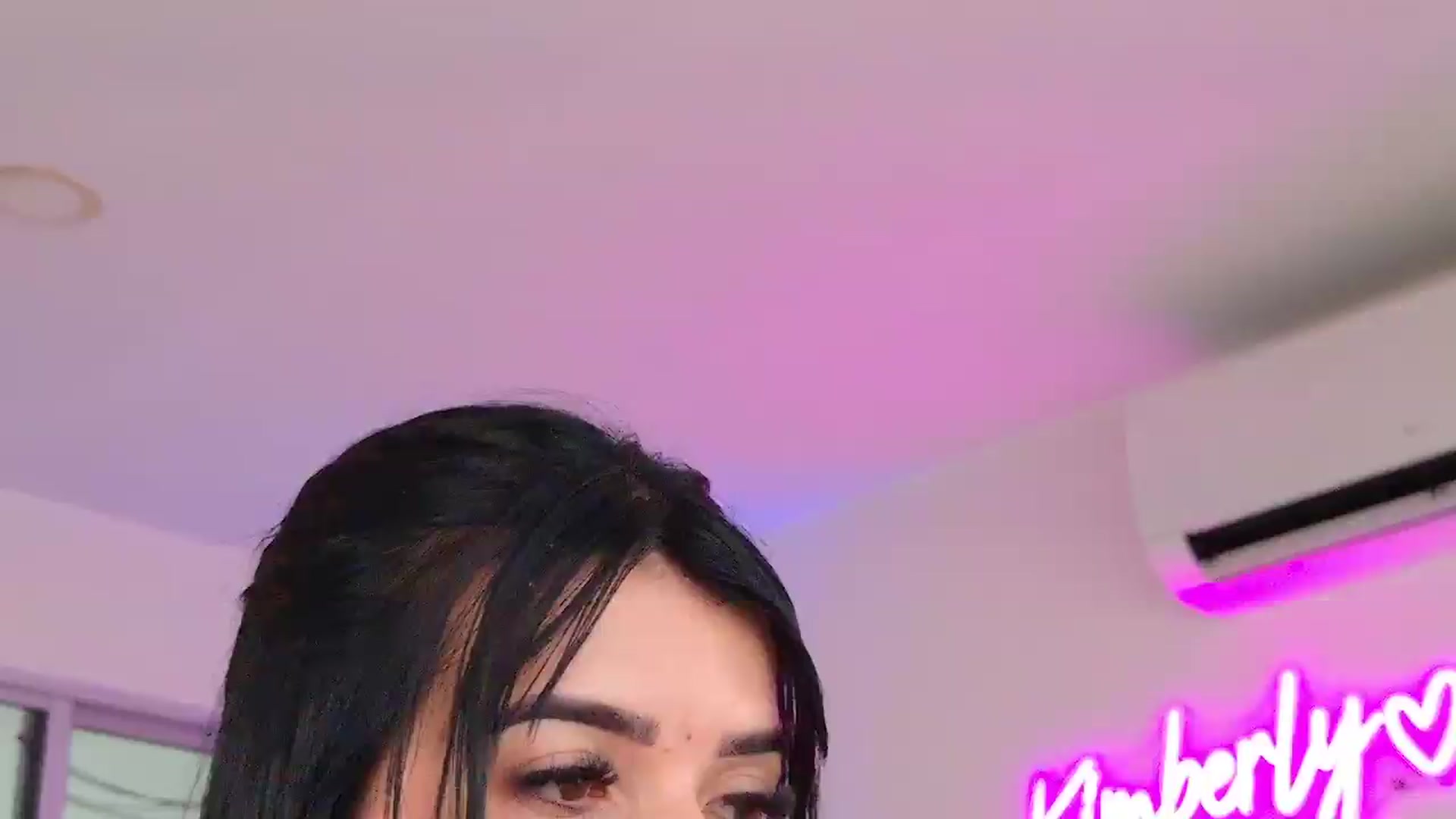 Gallery image thumbnail from KIMBERLY___'s myfreecams stream on, 07/26/2026, 18:51 image 18 of 20