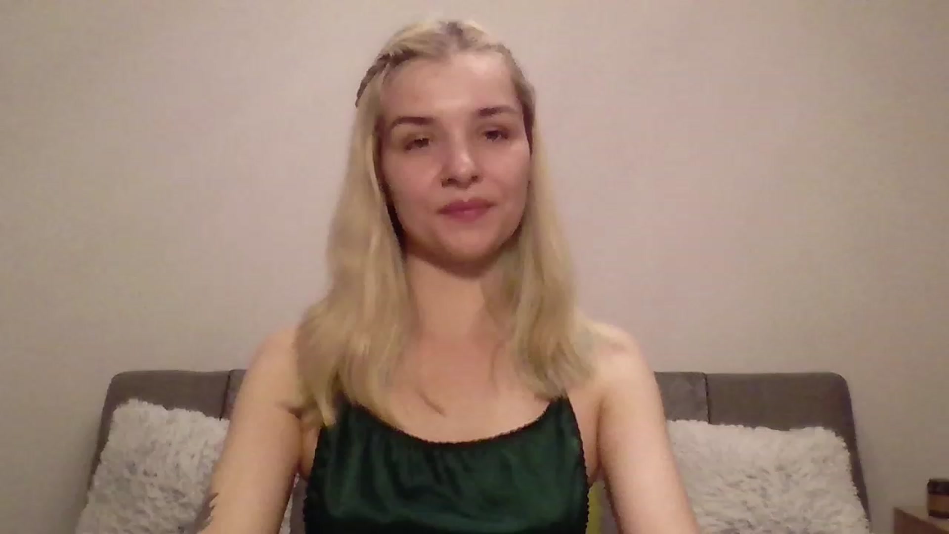 Gallery image thumbnail from KISSFM103's myfreecams stream on, 06/11/2023, 20:49 image 14 of 20