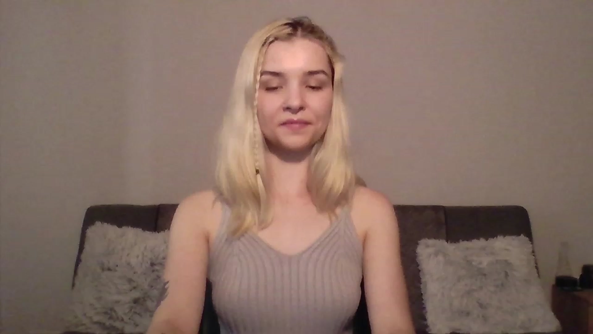 Gallery image thumbnail from KISSFM103's myfreecams stream on, 06/16/2023, 15:07 image 4 of 20