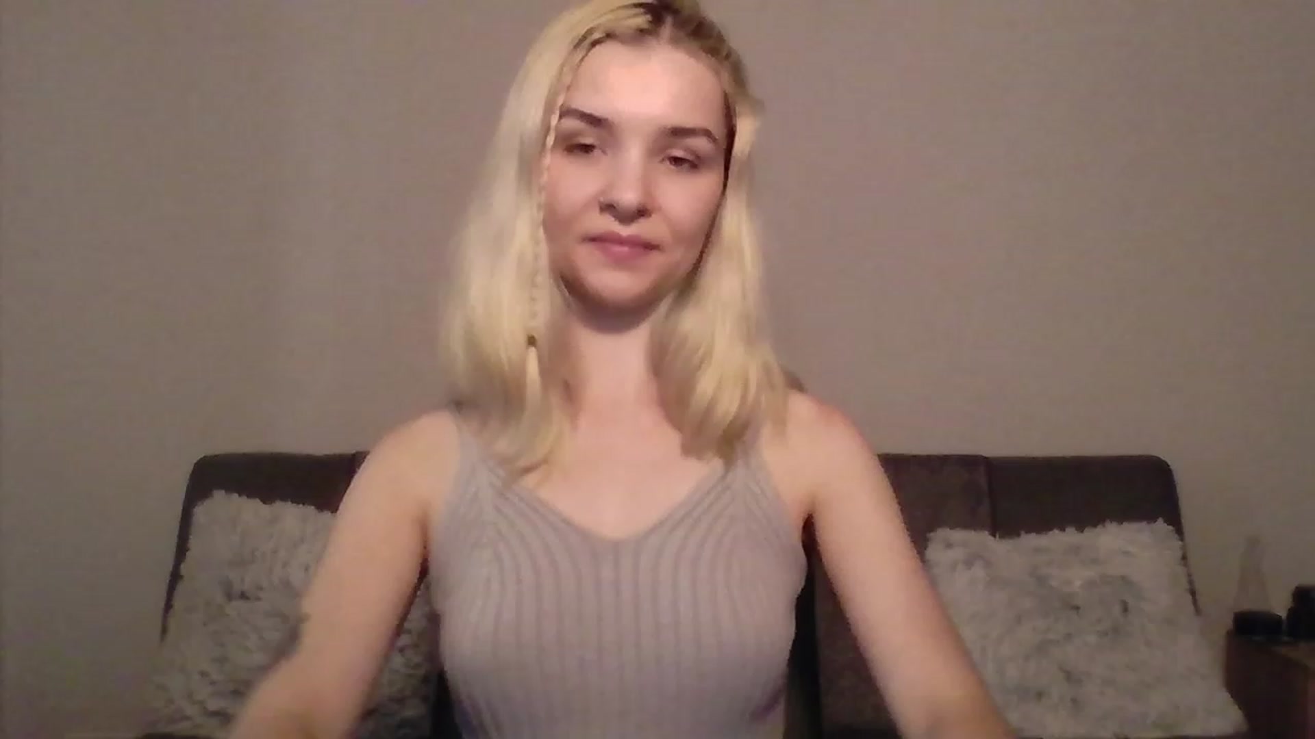 Gallery image thumbnail from KISSFM103's myfreecams stream on, 06/16/2023, 15:07 image 12 of 20