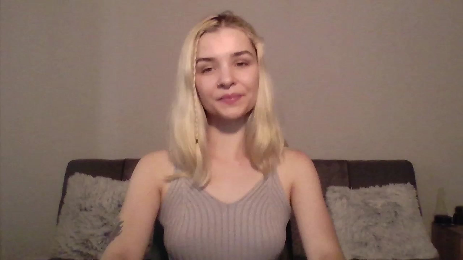 Gallery image thumbnail from KISSFM103's myfreecams stream on, 06/16/2023, 15:07 image 8 of 20