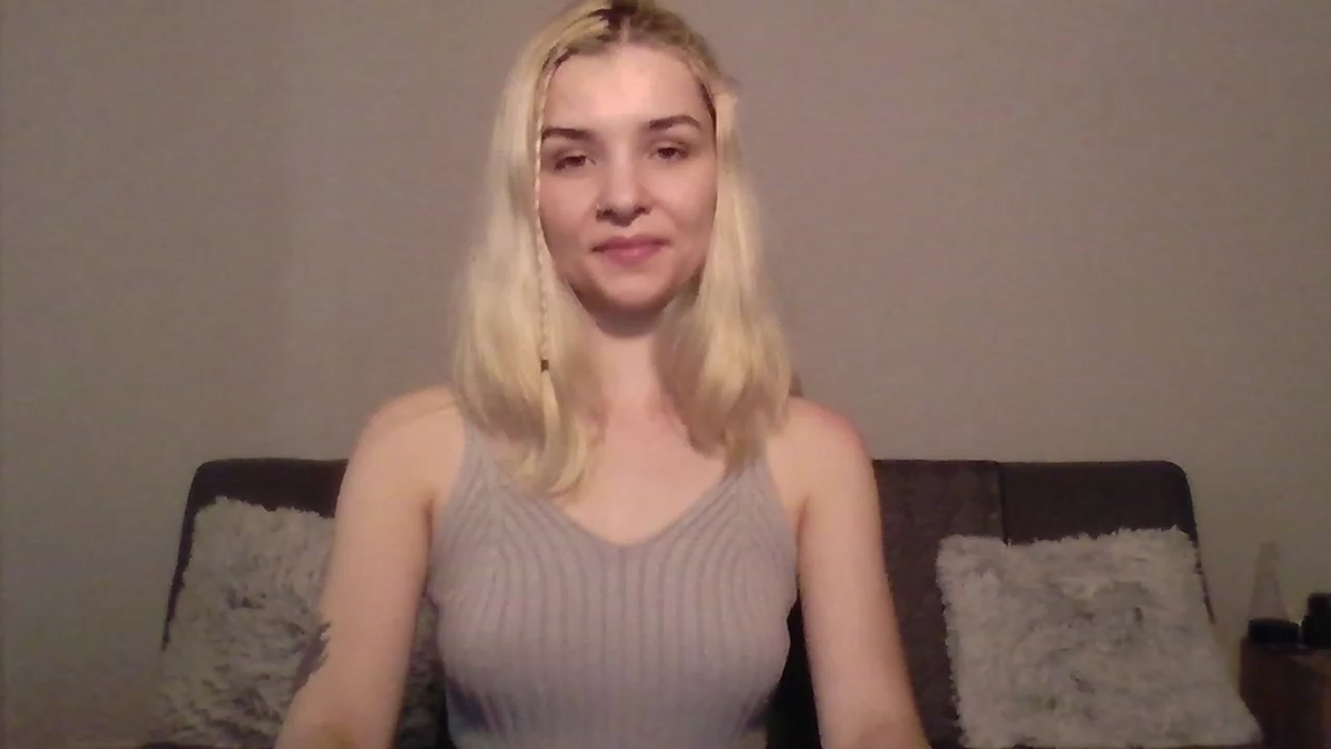 Gallery image thumbnail from KISSFM103's myfreecams stream on, 06/16/2023, 15:07 image 15 of 20