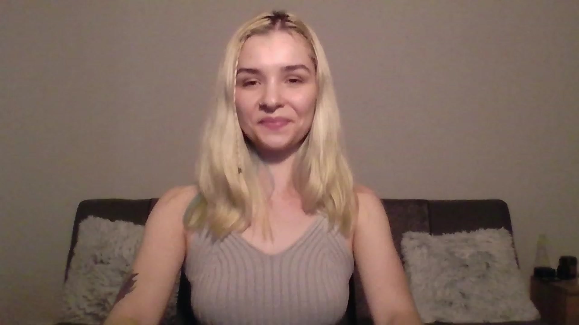 Gallery image thumbnail from KISSFM103's myfreecams stream on, 06/16/2023, 16:04 image 16 of 20