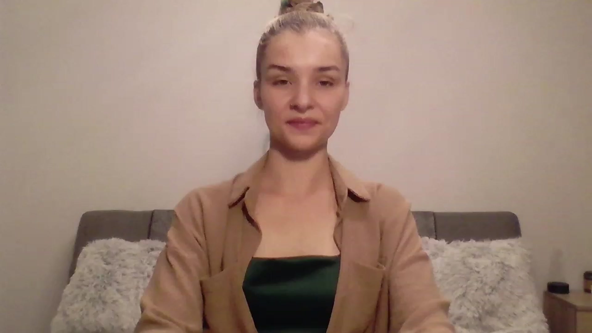 Gallery image thumbnail from KISSFM103's myfreecams stream on, 06/18/2023, 18:35 image 13 of 20