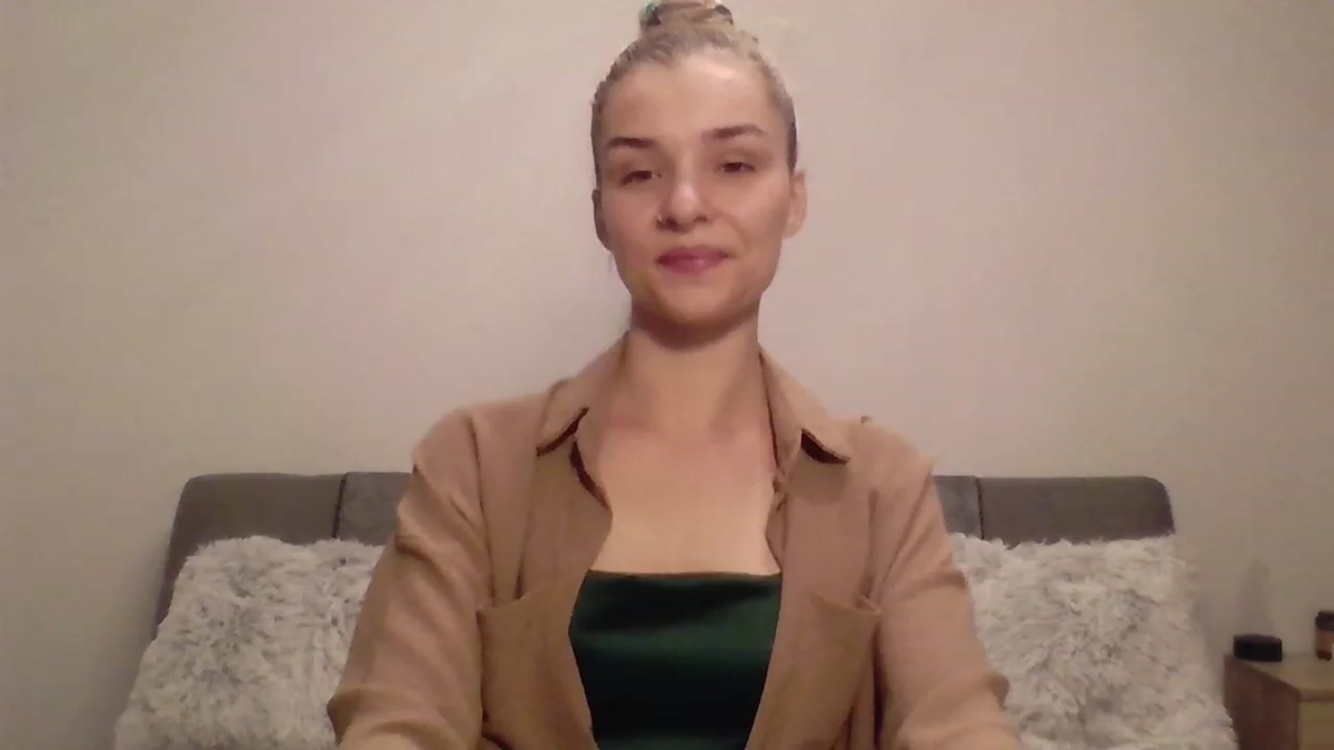 Gallery image thumbnail from KISSFM103's myfreecams stream on, 06/18/2023, 18:35 image 18 of 20