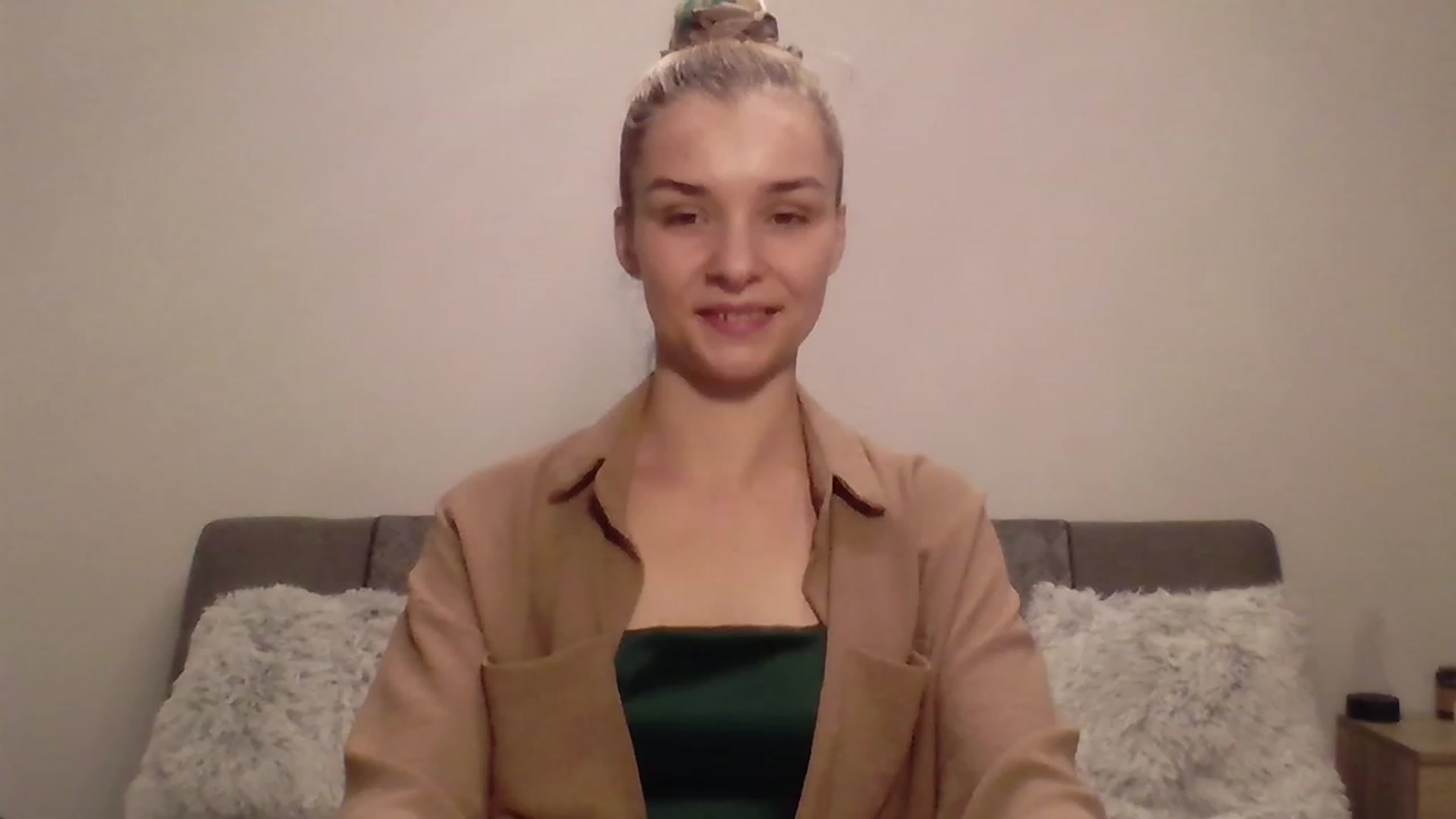 Gallery image thumbnail from KISSFM103's myfreecams stream on, 06/18/2023, 19:18 image 3 of 20