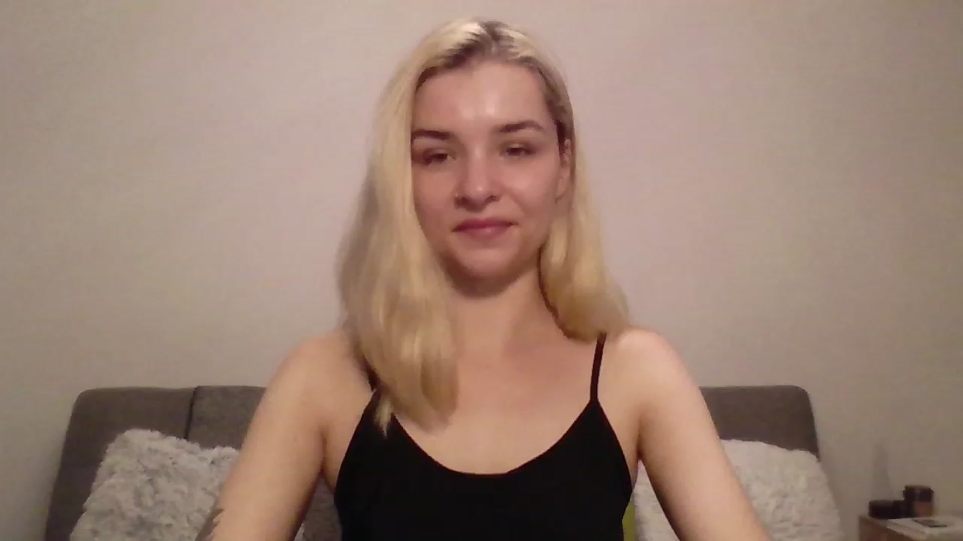 Gallery image thumbnail from KISSFM103's myfreecams stream on, 06/25/2023, 17:57 image 9 of 20