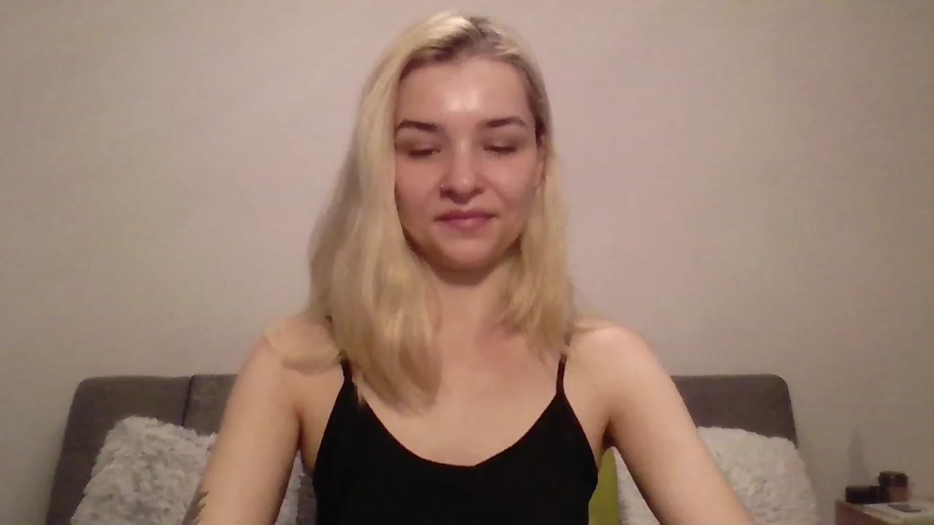 Gallery image thumbnail from KISSFM103's myfreecams stream on, 06/25/2023, 17:57 image 4 of 20