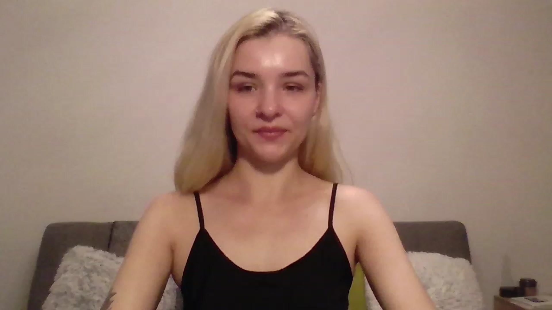 Gallery image thumbnail from KISSFM103's myfreecams stream on, 06/25/2023, 17:57 image 6 of 20