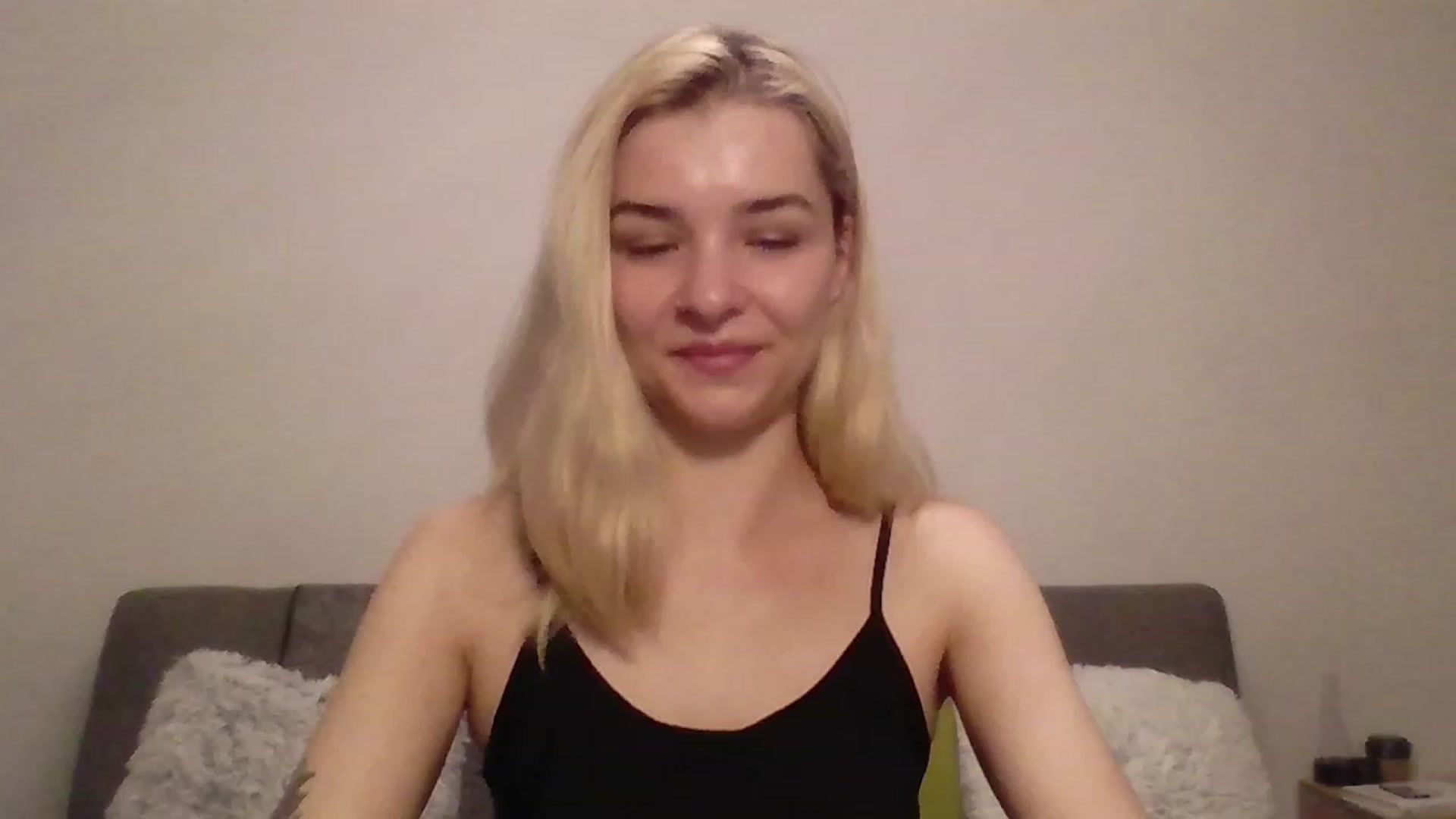 Gallery image thumbnail from KISSFM103's myfreecams stream on, 06/25/2023, 17:57 image 8 of 20