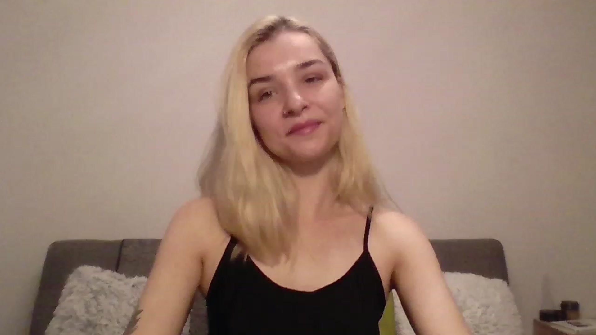 Gallery image thumbnail from KISSFM103's myfreecams stream on, 06/25/2023, 17:57 image 2 of 20