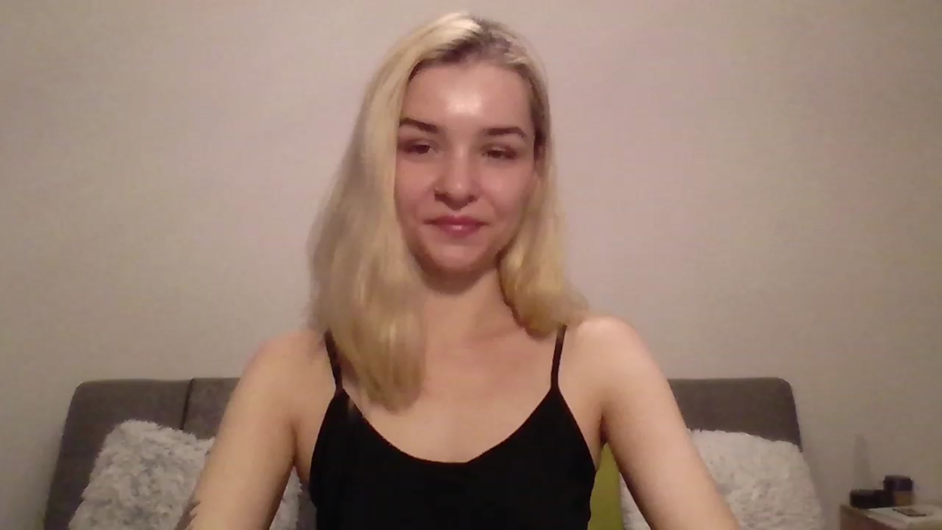 Gallery image thumbnail from KISSFM103's myfreecams stream on, 06/25/2023, 17:57 image 10 of 20